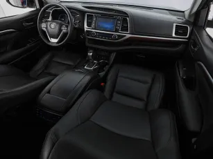Toyota  9