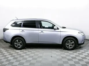 Mitsubishi  4