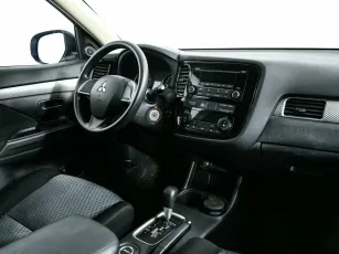 Mitsubishi  9