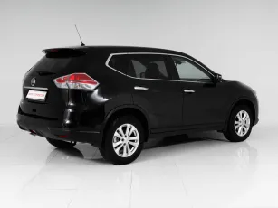 Nissan  5