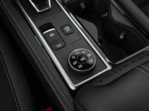 Nissan  15