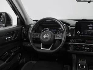 Nissan  19