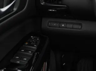 Nissan  20