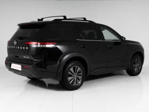 Nissan  5