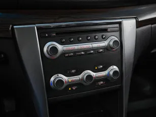 Nissan  11