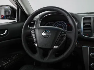 Nissan  18