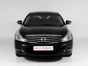 Nissan  2