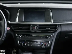 Kia  8