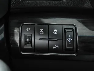 Kia  11
