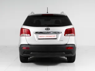 Kia  6