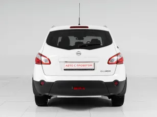 Nissan  6