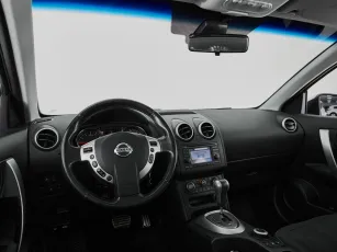 Nissan  9