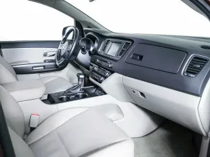 Kia  10
