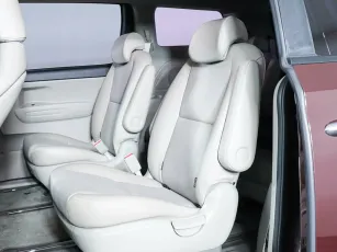 Kia  19