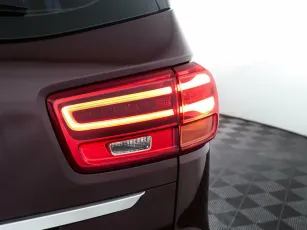 Kia  8