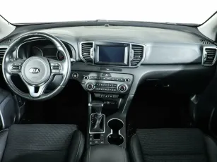 Kia  11