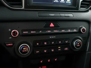 Kia  18