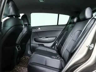 Kia  22