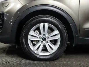 Kia  9