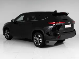 Toyota  5