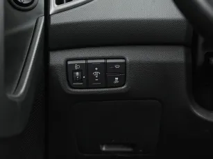 Hyundai  18