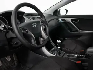 Hyundai  9