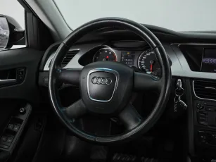 Audi  12