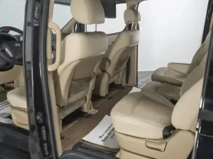 Hyundai  12