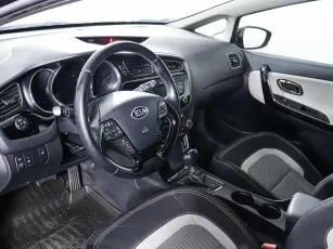 Kia  12