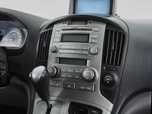Hyundai  10