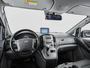 Hyundai  8