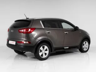 Kia  4
