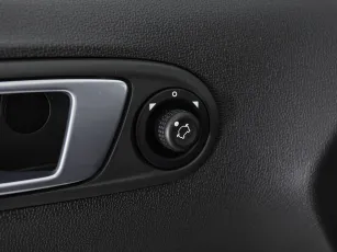 Ford  10