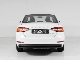 Skoda  6