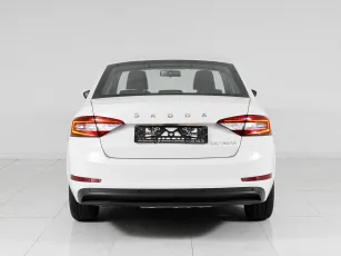 Skoda  6