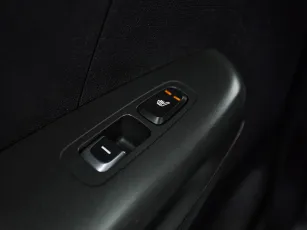 Kia  19