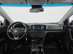 Kia  8