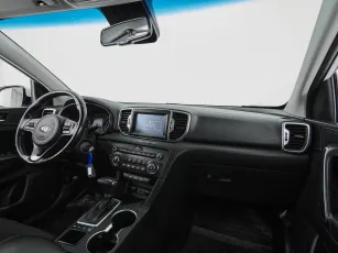 Kia  9