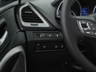 Hyundai  16