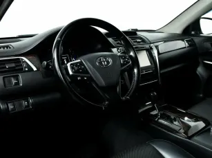 Toyota  9