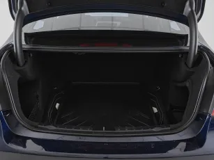 BMW  7