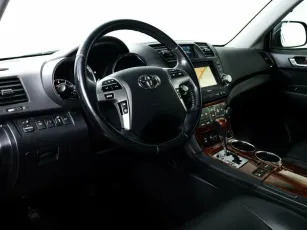 Toyota  10
