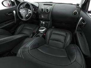 Nissan  10