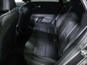 Kia  10