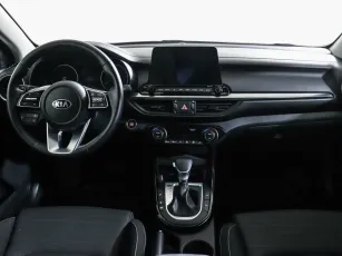 Kia  6