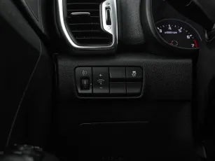 Kia  17