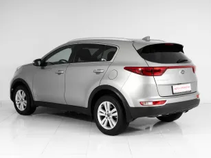 Kia  4
