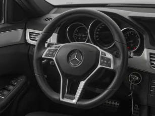 Mercedes-Benz  10