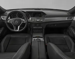 Mercedes-Benz  8