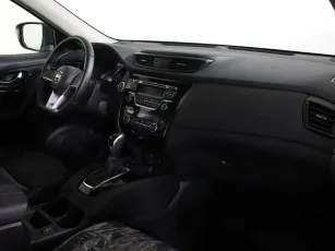 Nissan  5